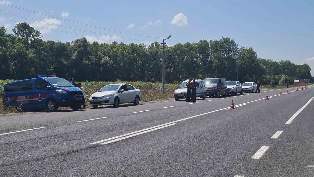 Çaycuma kara yollarında jandarmadan kapsamlı güvenlik denetimi