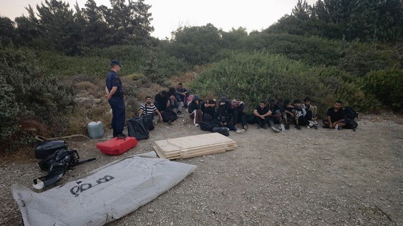 Çeşme kıyılarında ortak müdahale: 16 düzensiz göçmen karada tespit edildi