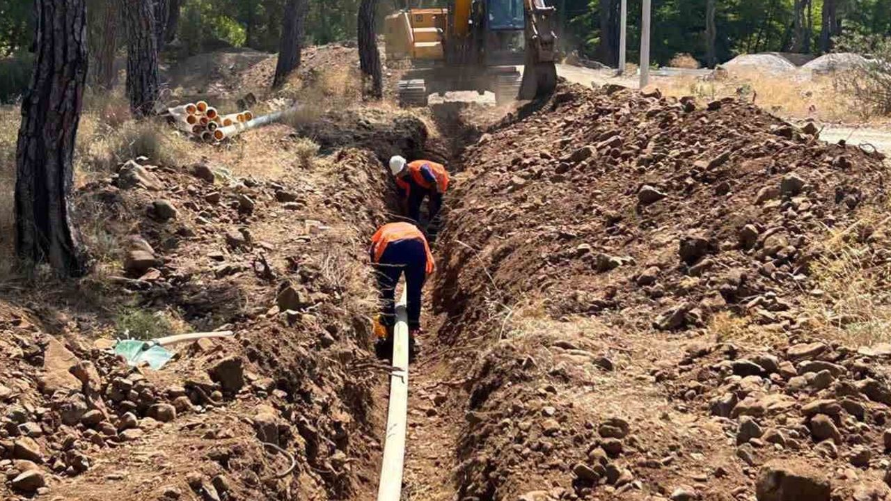 Çetibeli'ye daha fazla su: 2 bin 500 metrelik hat yenileniyor