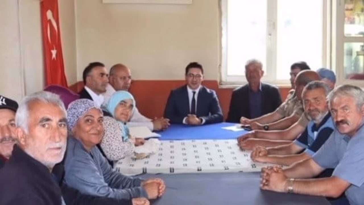 Çıldır kaymakamı Yunus Emre Sakızcı köy ziyaretlerinde çözüm sözü verdi