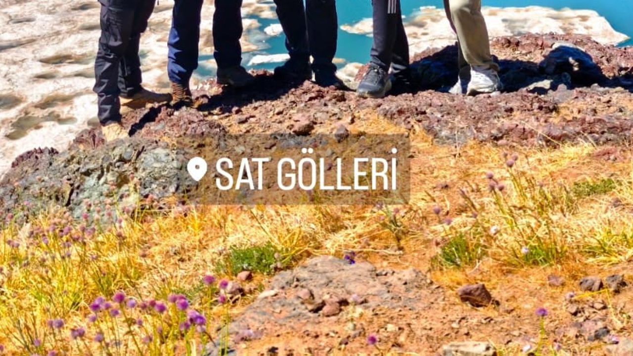 Cilo Sat buzul göllerinde 3 bin 400 rakımda doğayla buluşma