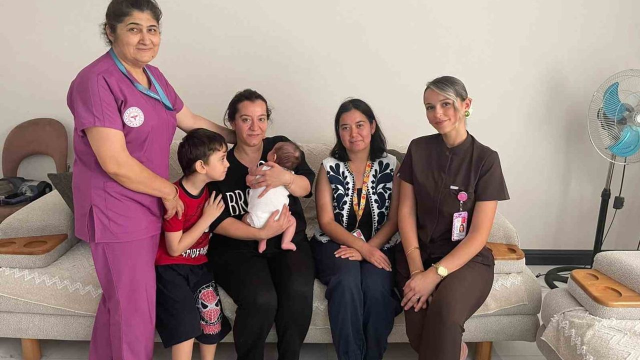 Çine'de sağlık ekipleri lohusalara evde rehberlik ediyor