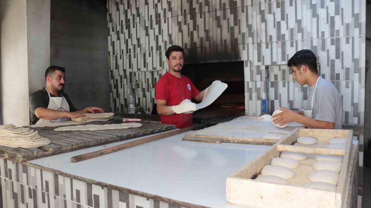 Cizre fırınlarında 80 dereceyle günlük imtihan
