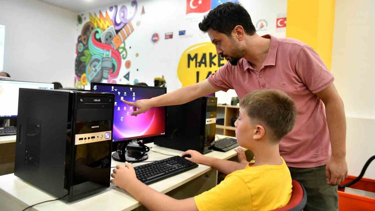 Çocuklara teknoloji kapısı: ASSİM'de robotik kodlama kursu başlıyor
