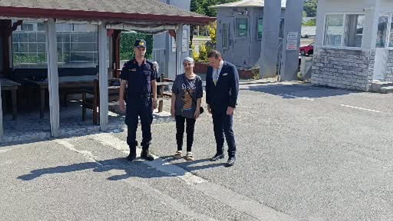Çocukluk hayalini taşıyan zeytinliği Jandarma Asayiş Vakfı'na bağışladı