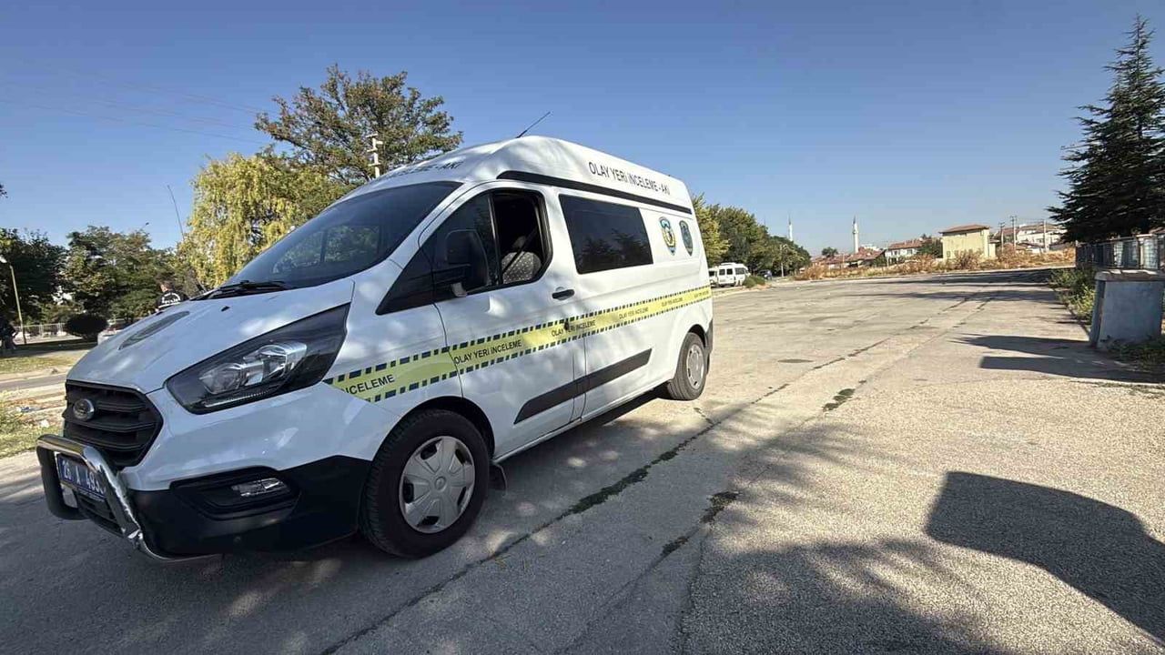 Çöp kutusunda tabanca bulundu: sokak kavgası hastaneye kaldırdı