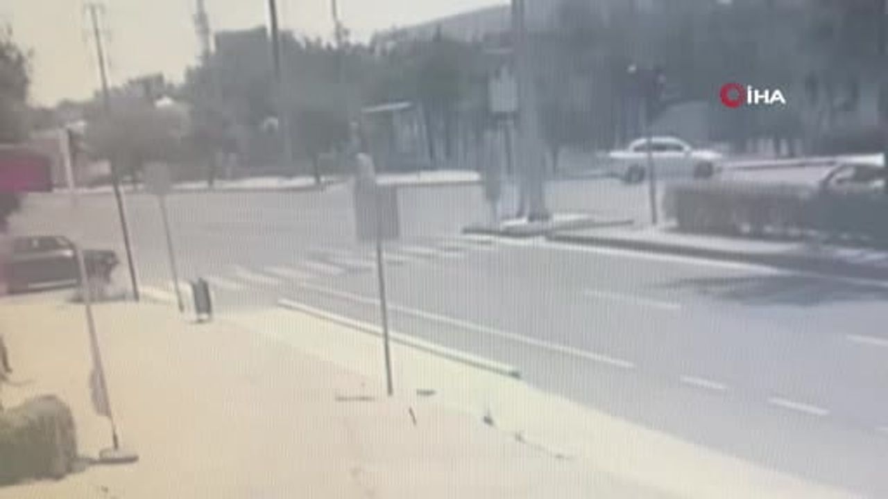 Çorlu'da tehlikeli manevra refüje yol açtı: sürücü hastaneye kaldırıldı