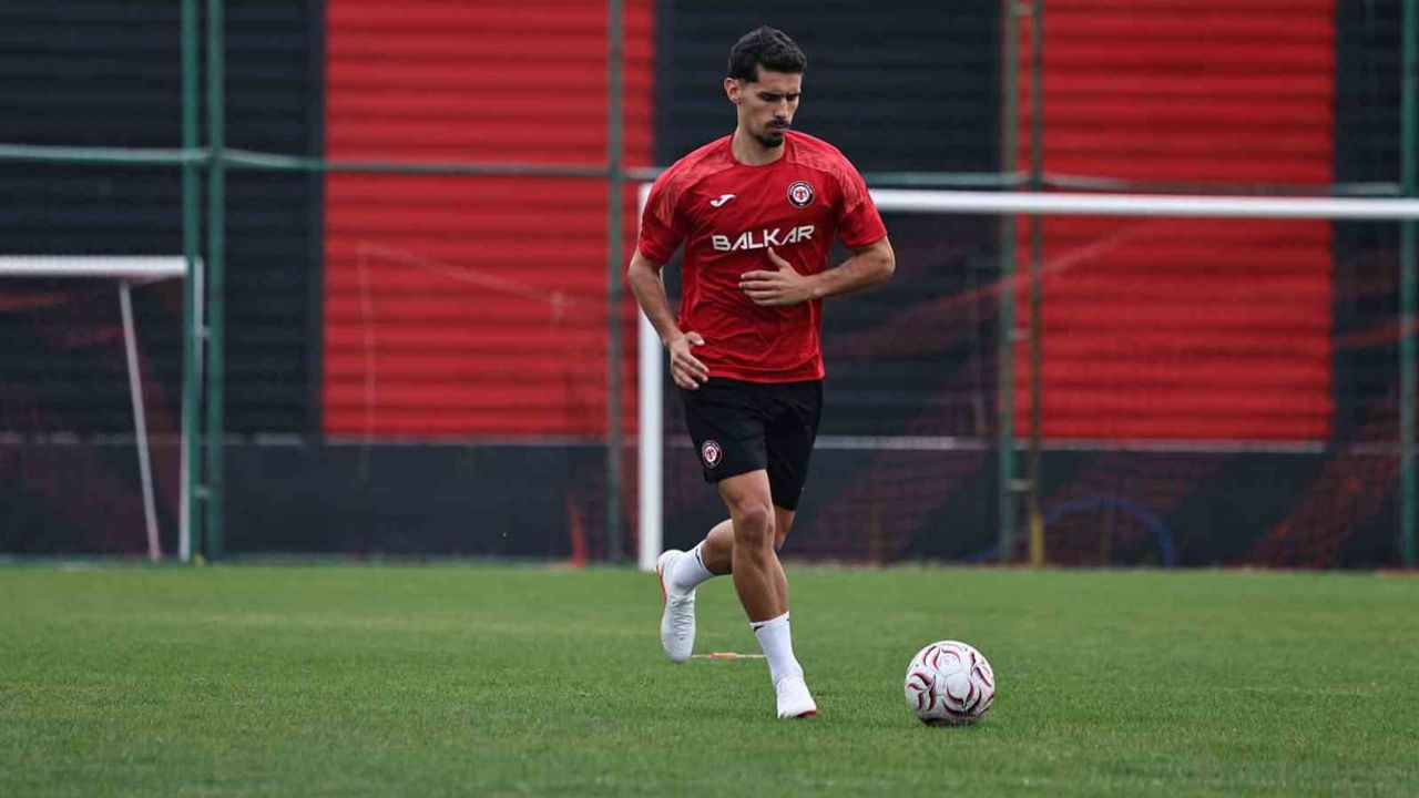 Çorum FK beşiktaş deplasmanı öncesi tesislerde taktik ve sürat idmanı yaptı