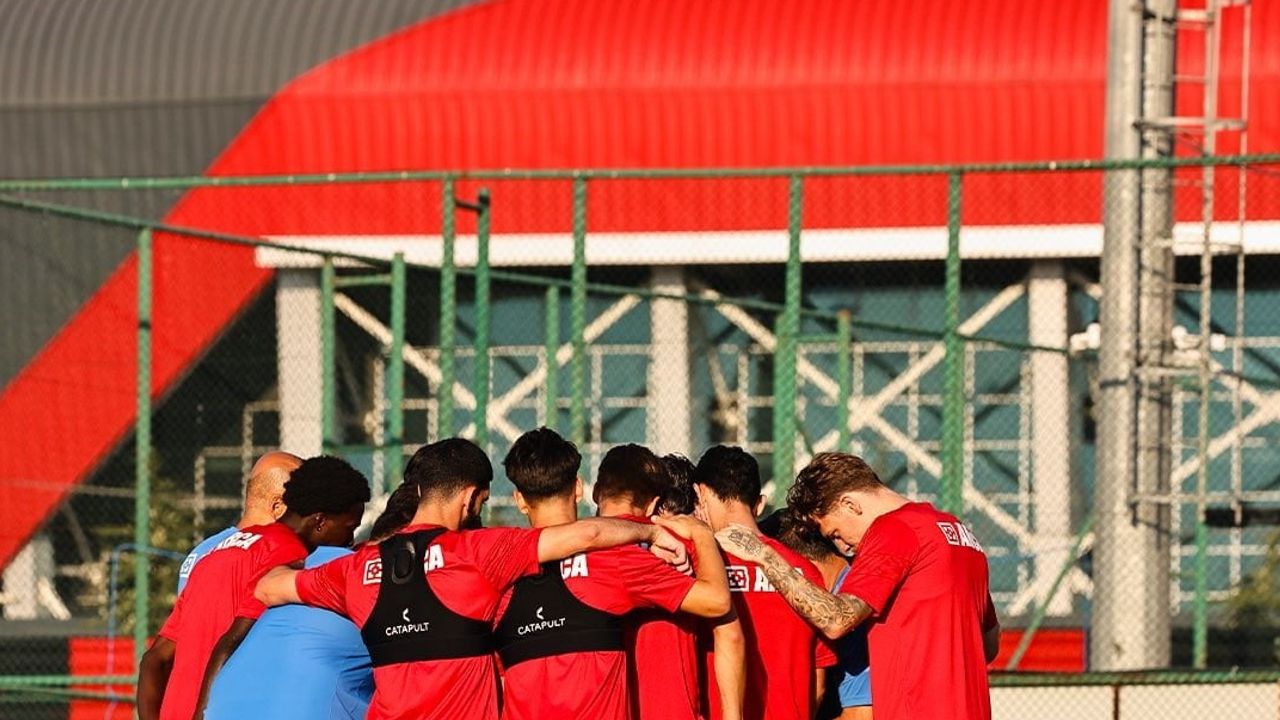 Çorum FK tesislerinde taktik prova: Kasımpaşa sınavına hazırlık
