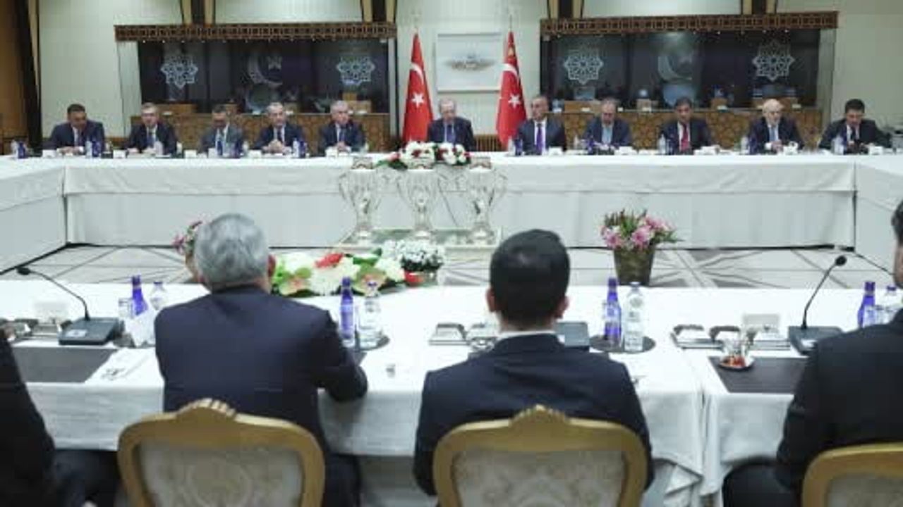 Cumhurbaşkanı Erdoğan'dan yükselen takımlara: tebrik ve yol haritası