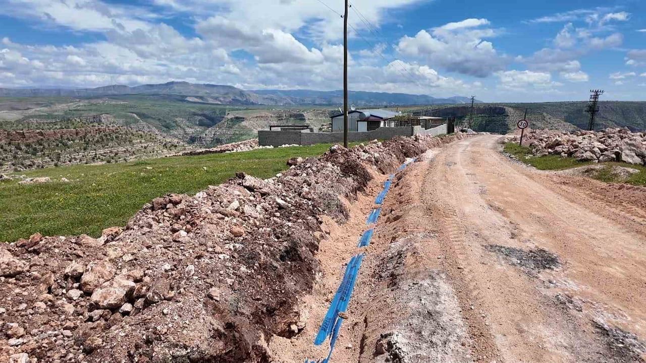 Dağlık mahalleye kalıcı çözüm: Ulaş'ın içme suyu altyapısı tamamlandı