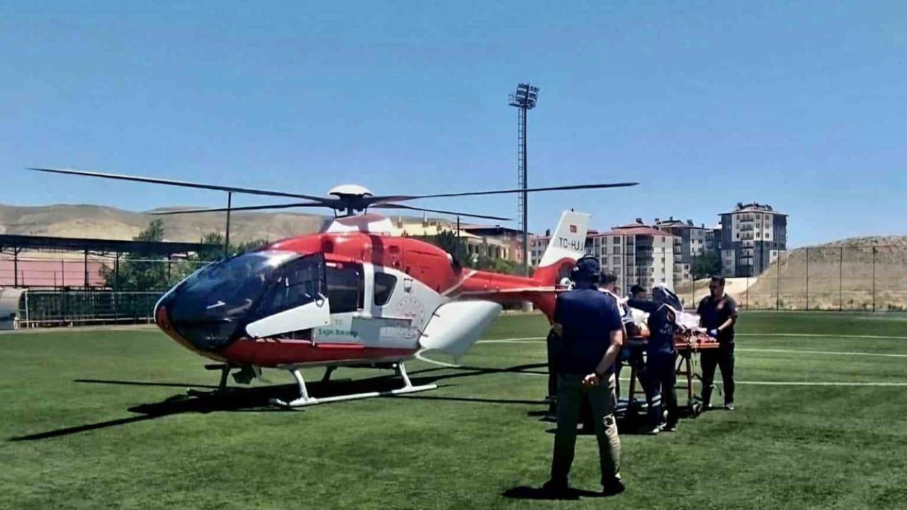Darende'de kalp krizi geçiren 60 yaşındaki hasta için hava ambulansı devreye girdi