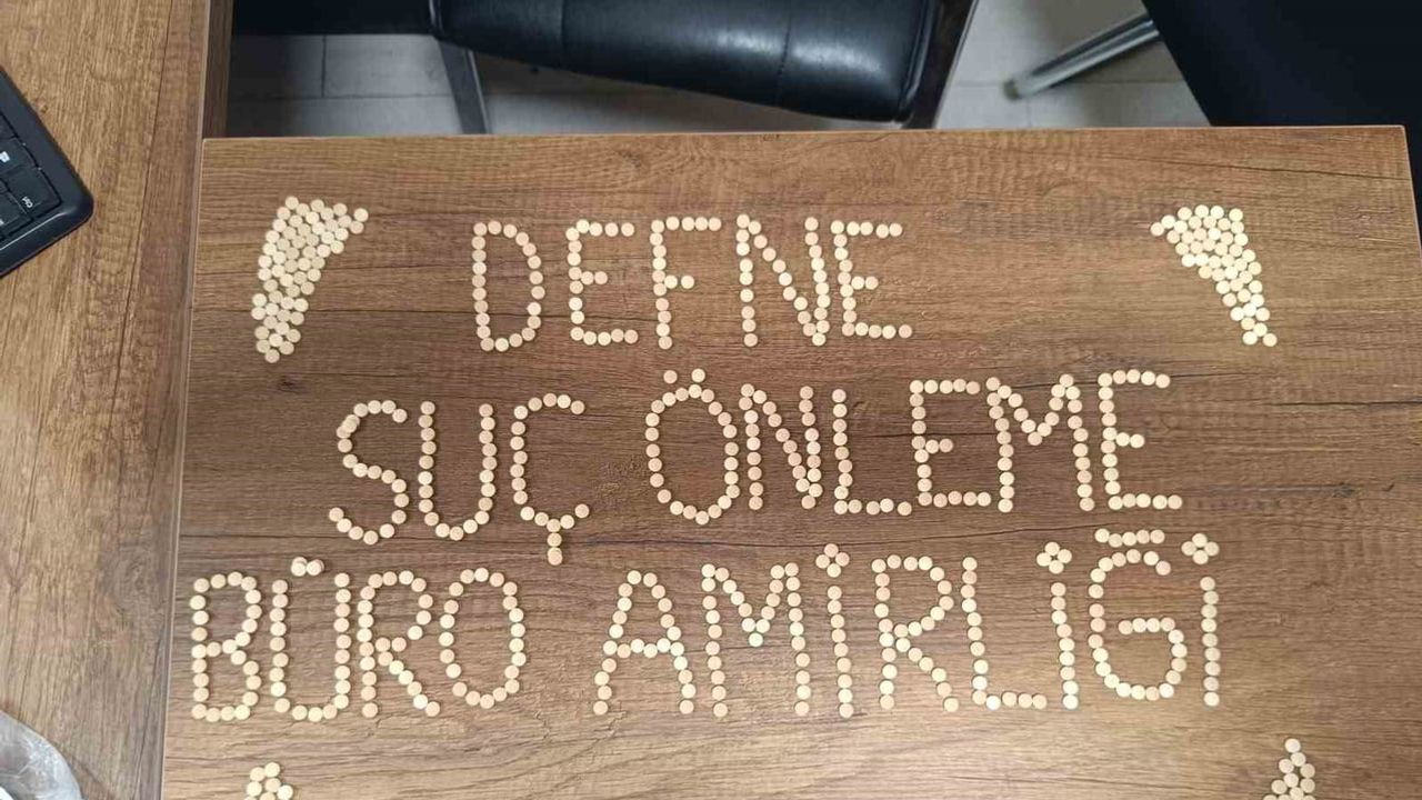 Defne'de tişörte sarılı poşette 840 captagon ele geçirildi