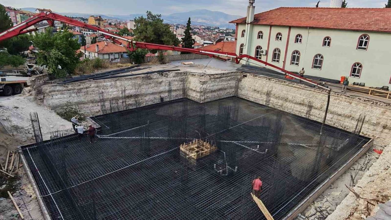Demirci'de yeni nesil hafızlık merkezi için temel atıldı