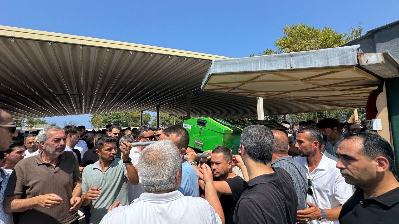 Denizde hayatını kaybeden hakem Hakan Ergin uğurlandı
