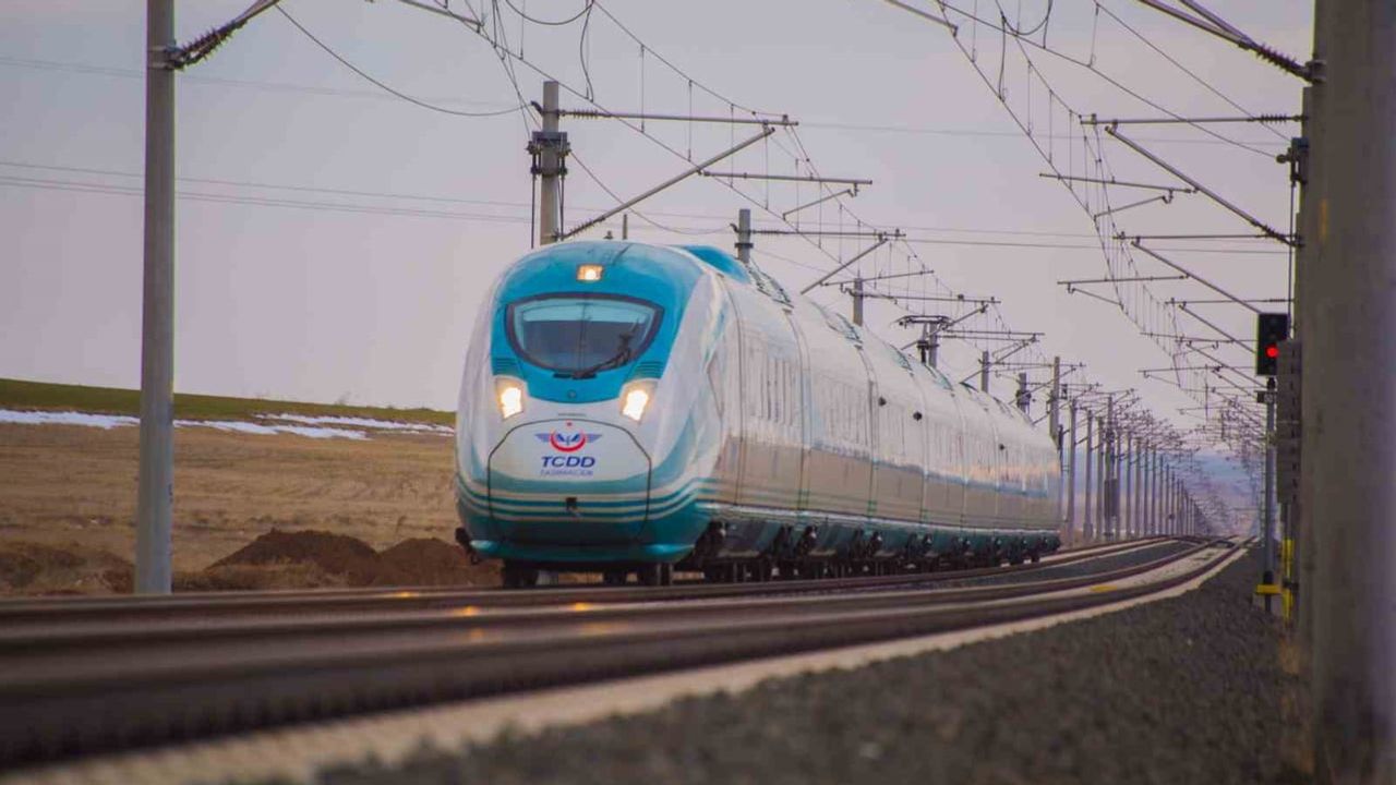 Denizli çıkışlı tren biletlerine yeni tarife: Göller ve Güller Ekspresi 400 TL oldu