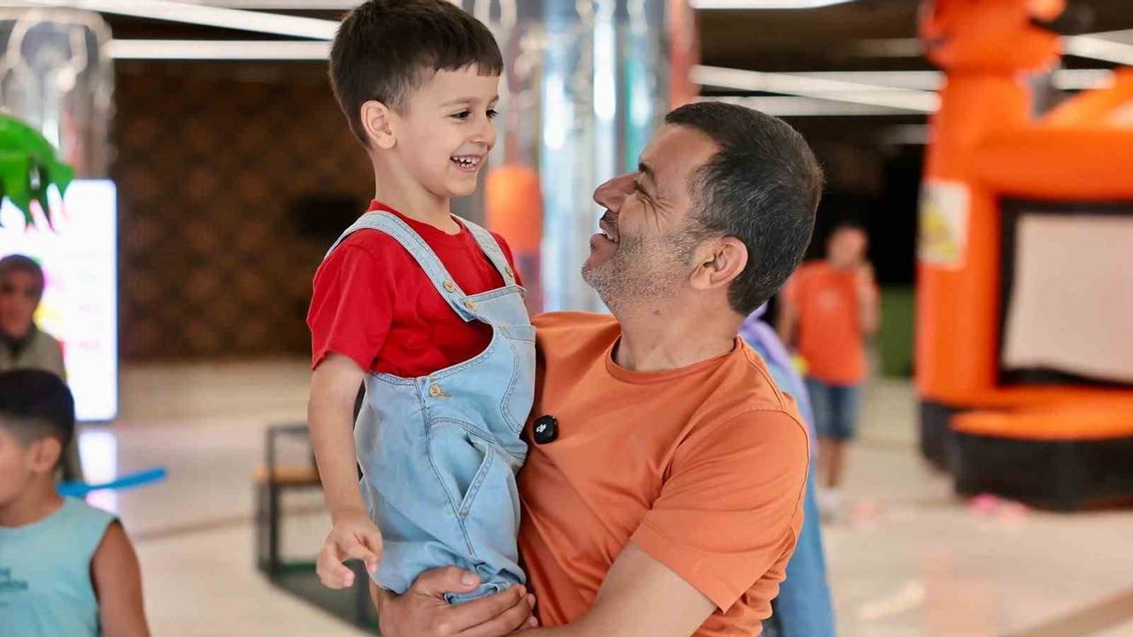Denizli'de bilim, oyun ve sinema dolu çocuk şenliği başladı