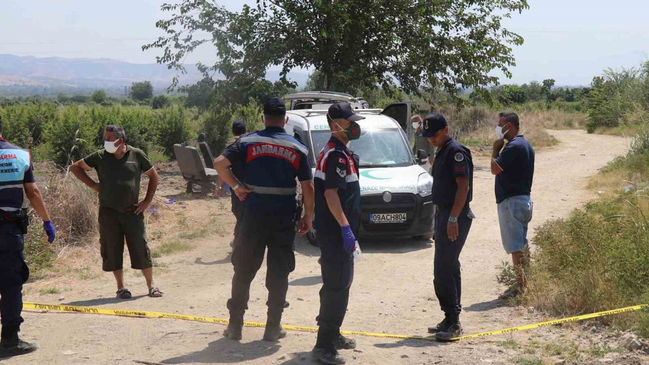 Denizli'de boş arazide park halindeki araçta 53 yaşındaki adamın cansız bedeni bulundu