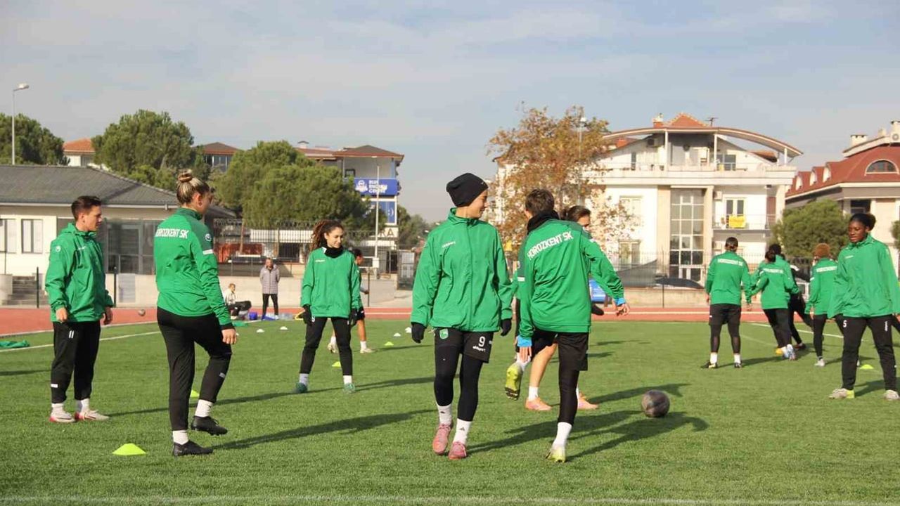 Denizli'nin kadın futbolu mirası Horozkentspor maddi krizle karşı karşıya