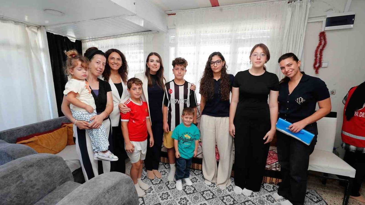 Depremzede çocuklara umut taşıyan yüreğimizdeki ışık