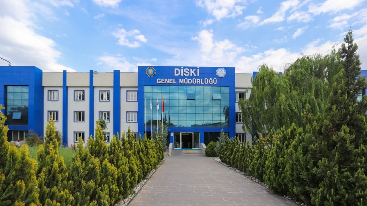 Dicle Baraj Gölü'nde köpükle araç yıkama iddiası için teknik inceleme