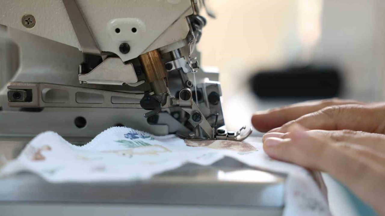 Didim'de dikiş atölyesi kadınların üretimde söz sahibi olmasını sağlıyor
