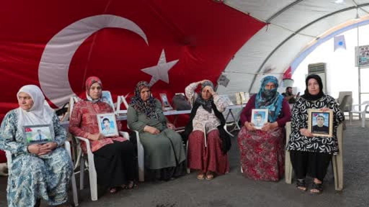 Diyarbakır annelerinin öncelik talebi: 8 yıllık nöbetin meyvesi mi?