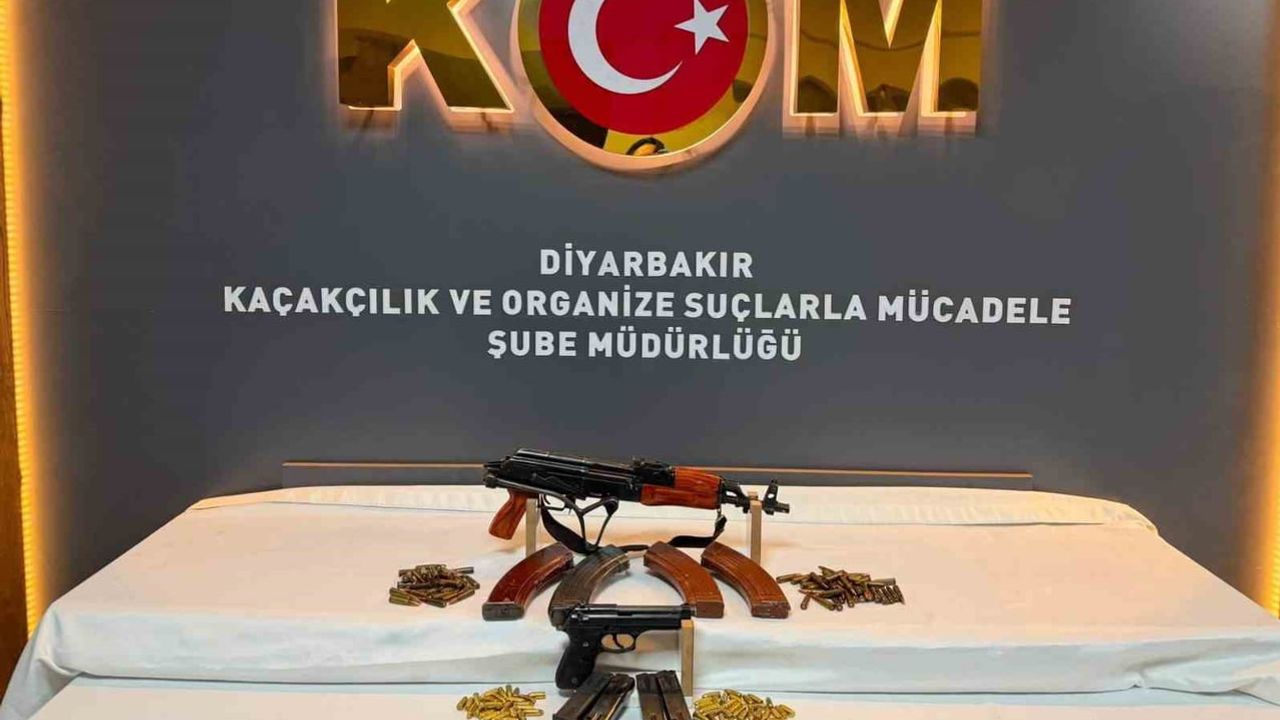 Diyarbakır'da ortak operasyonda silah ve mühimmat ele geçirildi, iki kişi tutuklandı