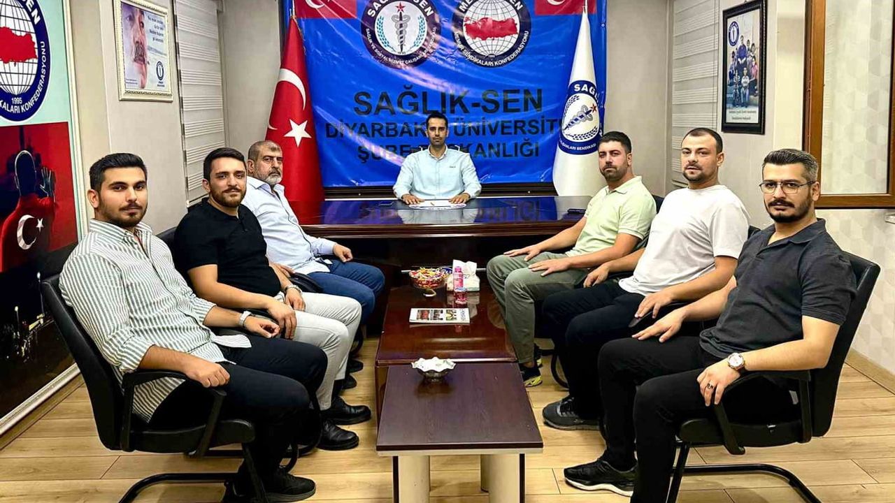 Diyarbakır'da üniversite sağlık çalışanlarının sesi: Sağlık-Sen şubesi kuruldu