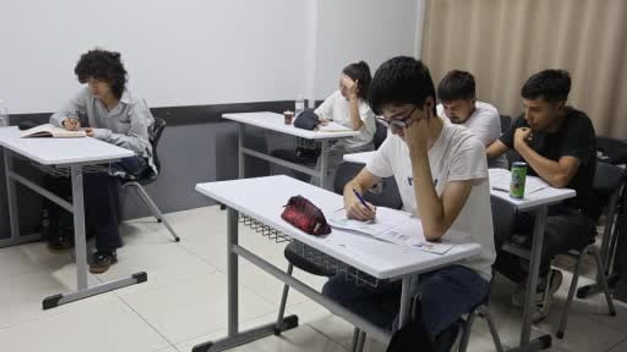 Dokuzuncu sınıfı 'yatış yılı' saymayın, disiplin erken başlamalı
