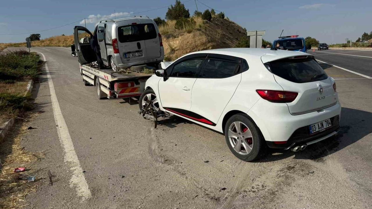 Döneli kavşağında çarpışma: Emirdağ'da beş kişi yaralandı