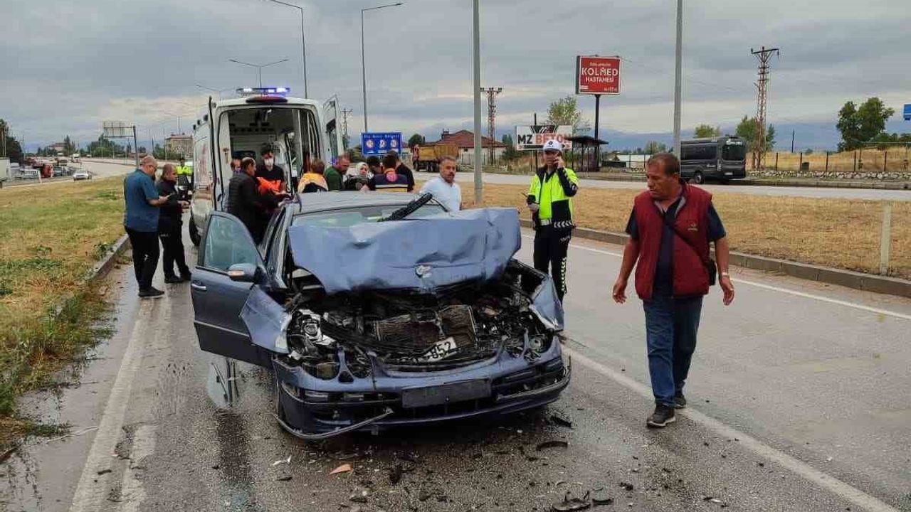 Durma anı zincirleme kazaya dönüştü: Suluova'da 11 kişi yaralandı