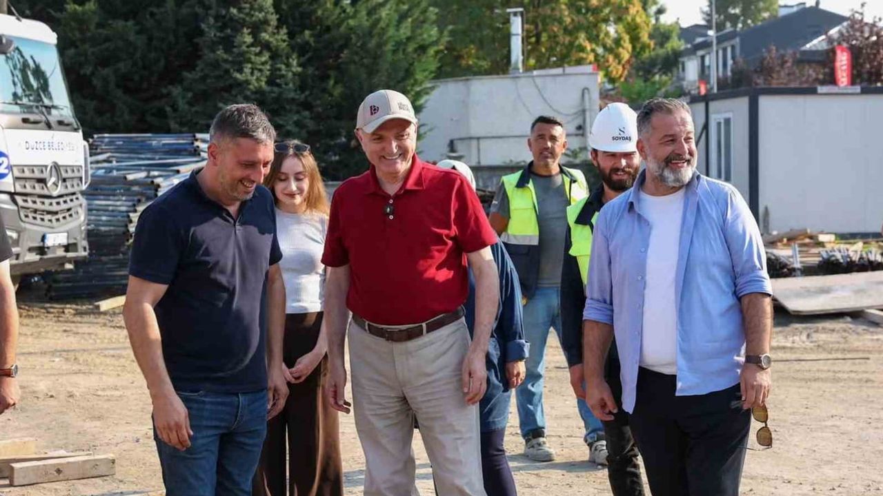 Düzce'de kent meydanı ve spor kampüsünde çalışmalar sona yaklaşıyor