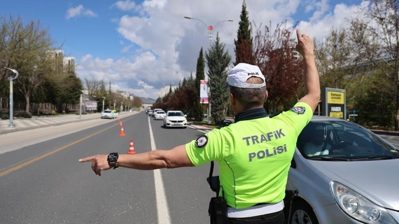 Düzce'de yoğun denetim: 187 araç trafikten men edildi