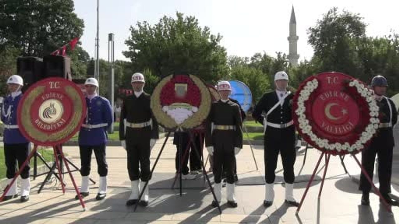 Edirne’de tarihi coşku: 104 yıllık zafer mehmetçikle sokaklara taşındı