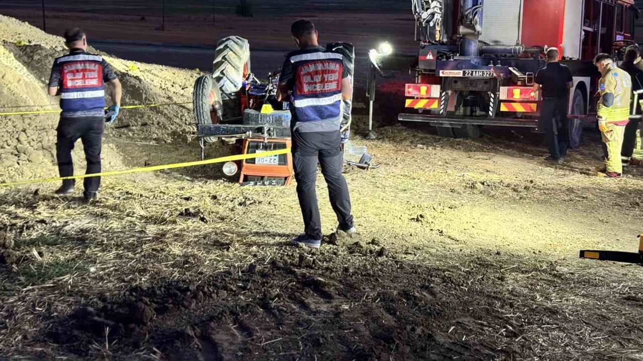 Edirne'de tarlada devrilen traktör iki kişinin ölümüne yol açtı