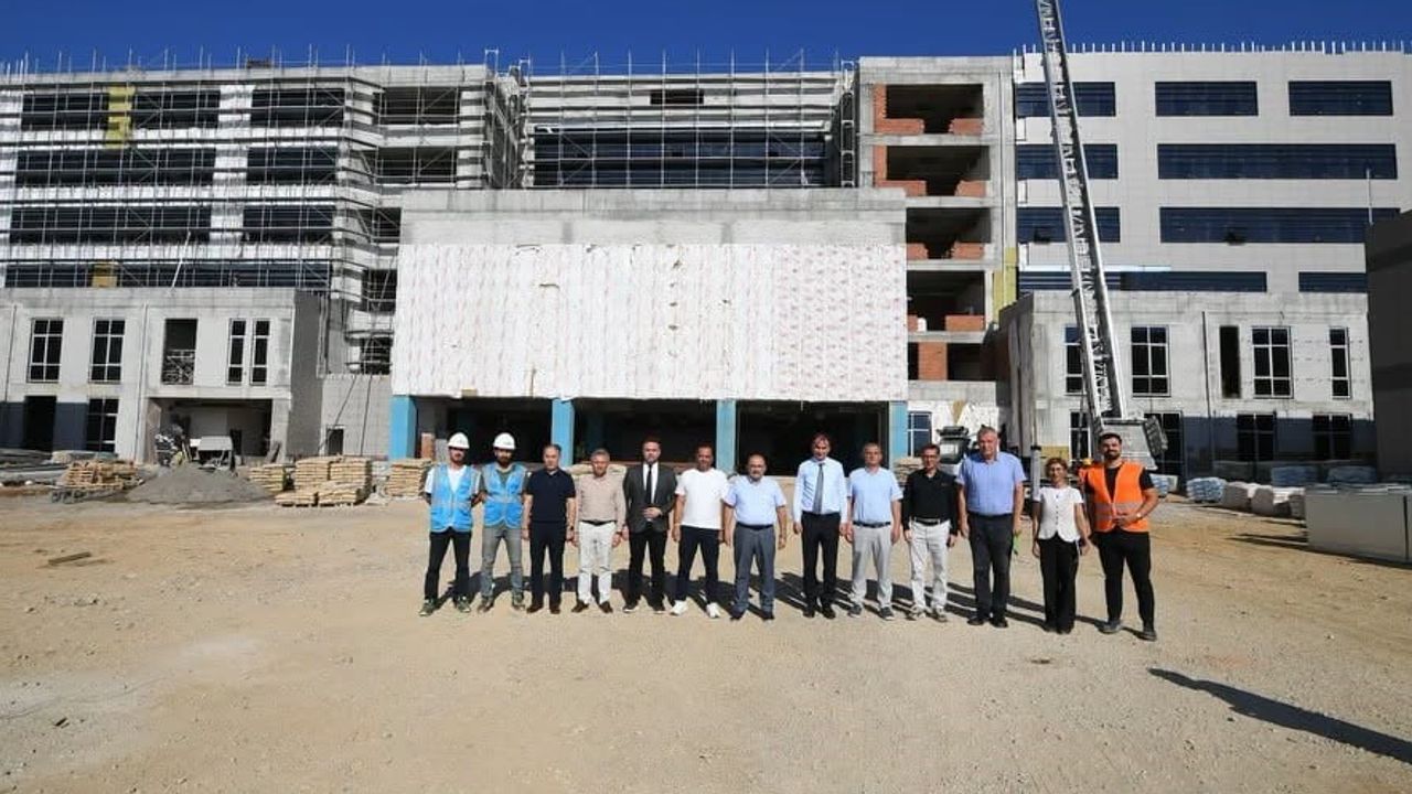 Edremit'te yeni devlet hastanesi projesinin ilerleyişi yerinde değerlendirildi