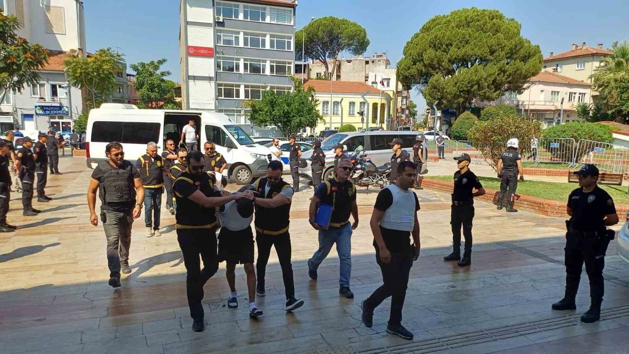 Efeler'de telefon dükkanında cinayet: dört şüpheli tutuklandı