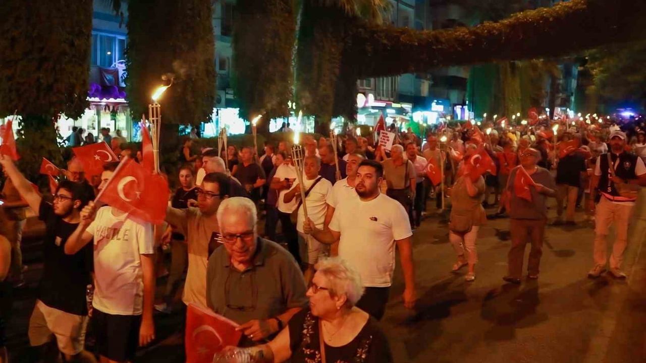 Efeler'de zafer coşkusu: bisiklet turu ve fener alayıyla 30 ağustos kutlanacak