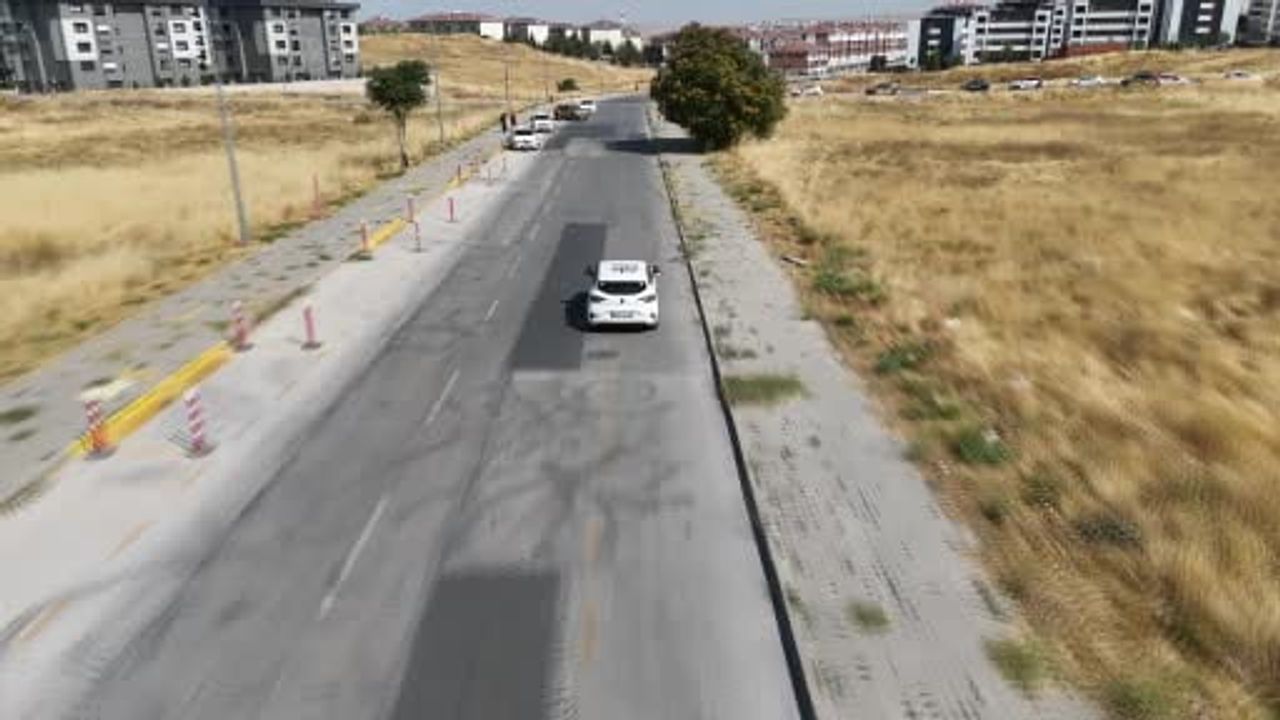 Ehliyet sınavında sabit parkur dönemi sona eriyor