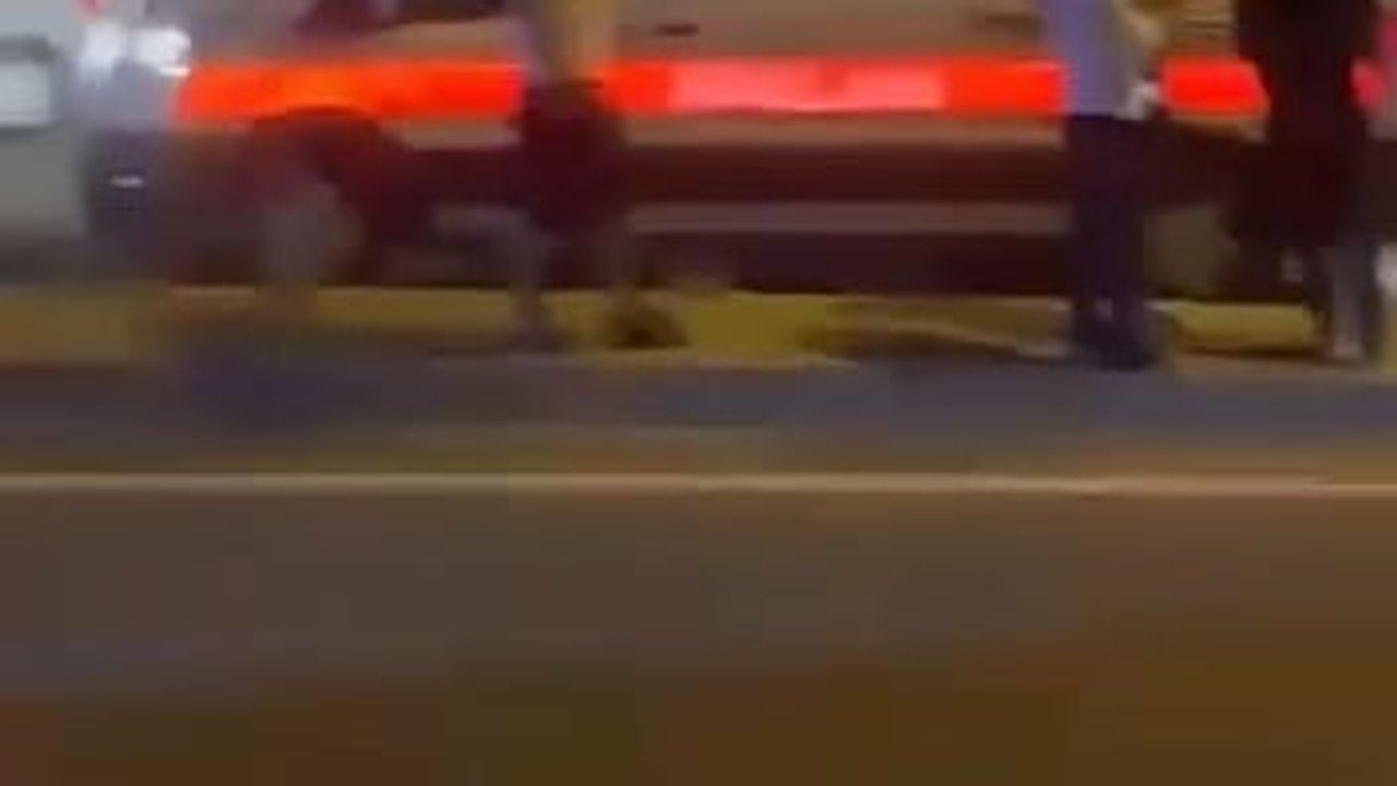 Ehliyetsiz sürücünün refüjü aşması kafa kafaya çarpışmayla sonuçlandı: 7 yaralı