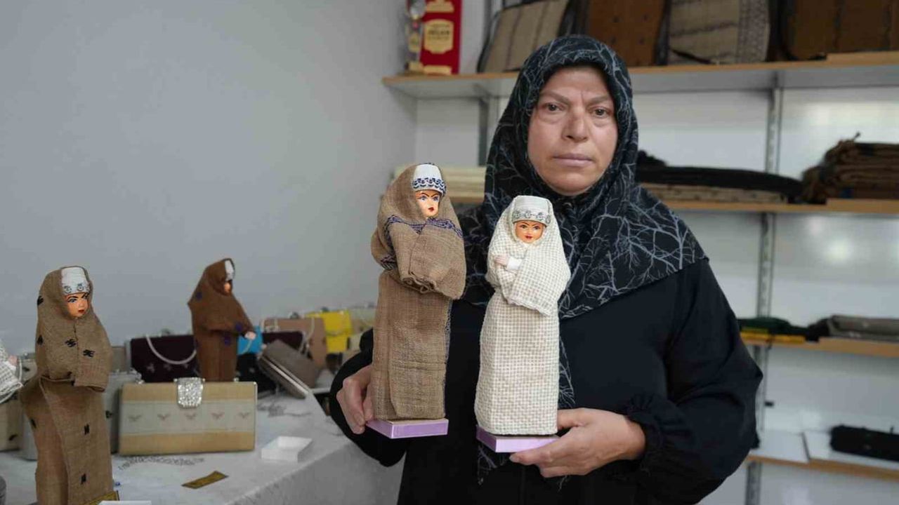 Ehram nakışıyla bebekten takıya Bayburt mirasını yaşatan ustanın hikayesi