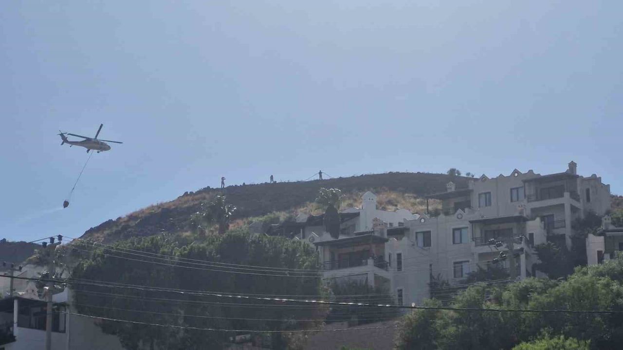Ekiplerin hızlı müdahalesiyle Bodrum Akyarlar yangını kontrol altına alındı