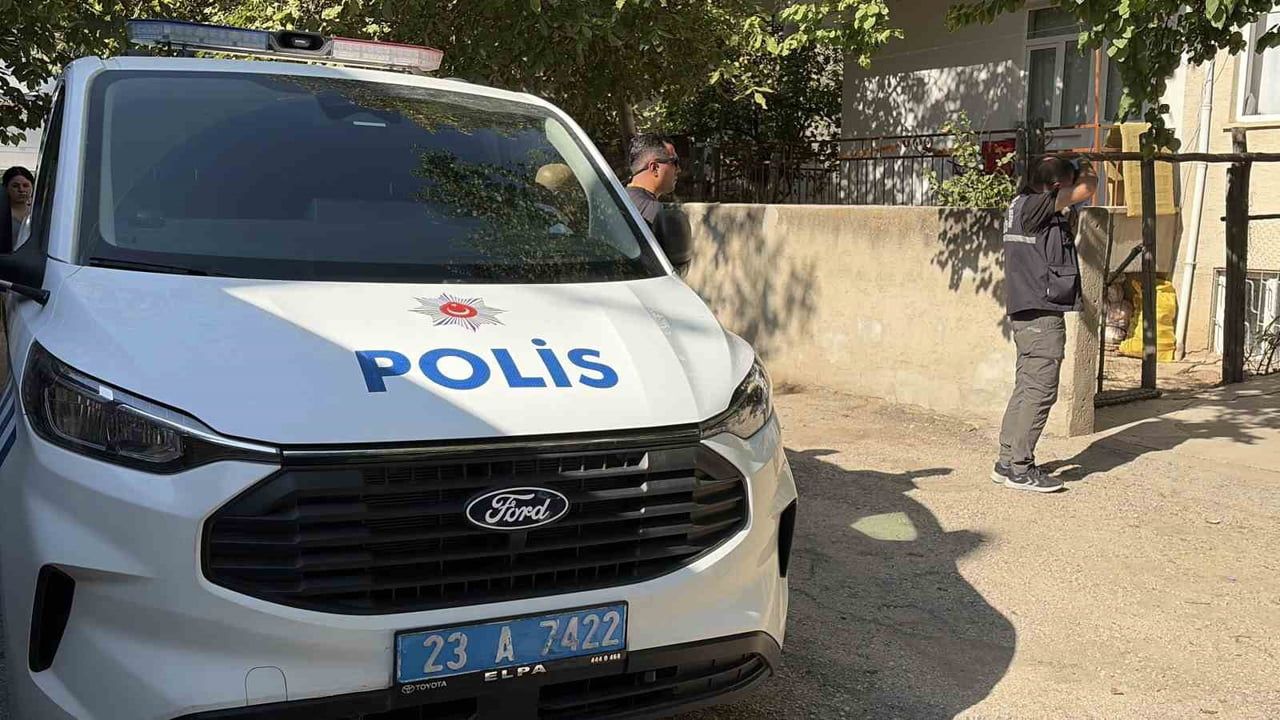 Elazığ'da bina içinde silahlı saldırı: genç yaralandı
