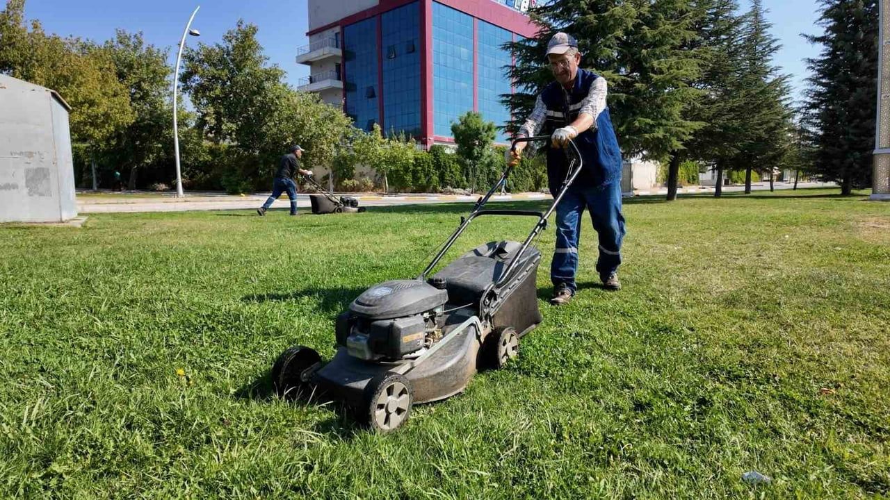 Elazığ'da Harput yolundan parklara estetik yenileme seferberliği