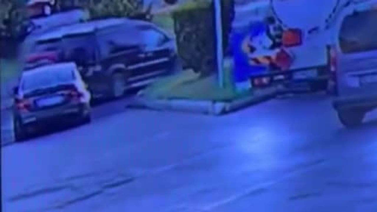 Elazığ OSB kavşağında tırın sürüklediği otomobilin görüntüleri ortaya çıktı