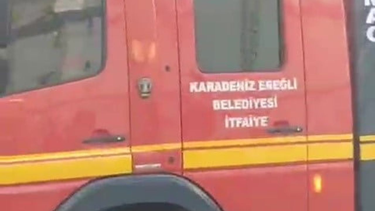 Elektrikli fırından çıkan yangın Abalı'da evi kullanılamaz hale getirdi