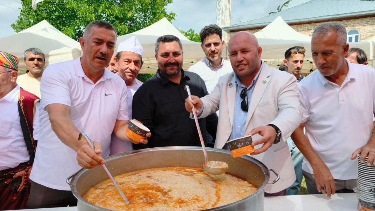Er meydanında gelenek sürüyor: Sazlı Akbaş'ta 18. güreş şöleni