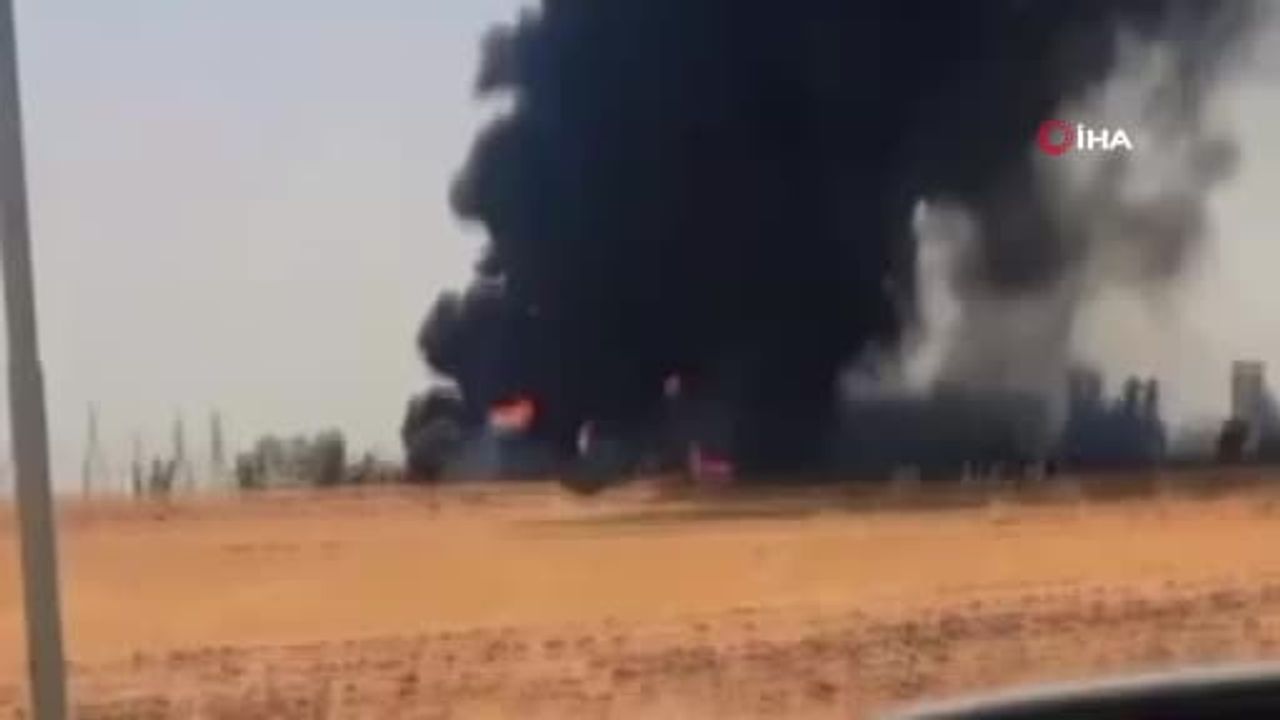 Erbil'de Şemamok'ta akaryakıt tesislerinde çıkan yangın kontrol altına alınmaya çalışılıyor