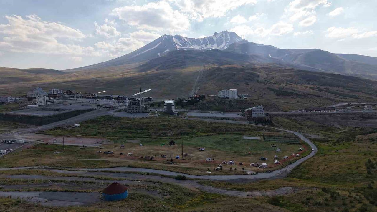 Erciyes'in yaz yüzü: dağda doğa, spor ve lezzet bir arada